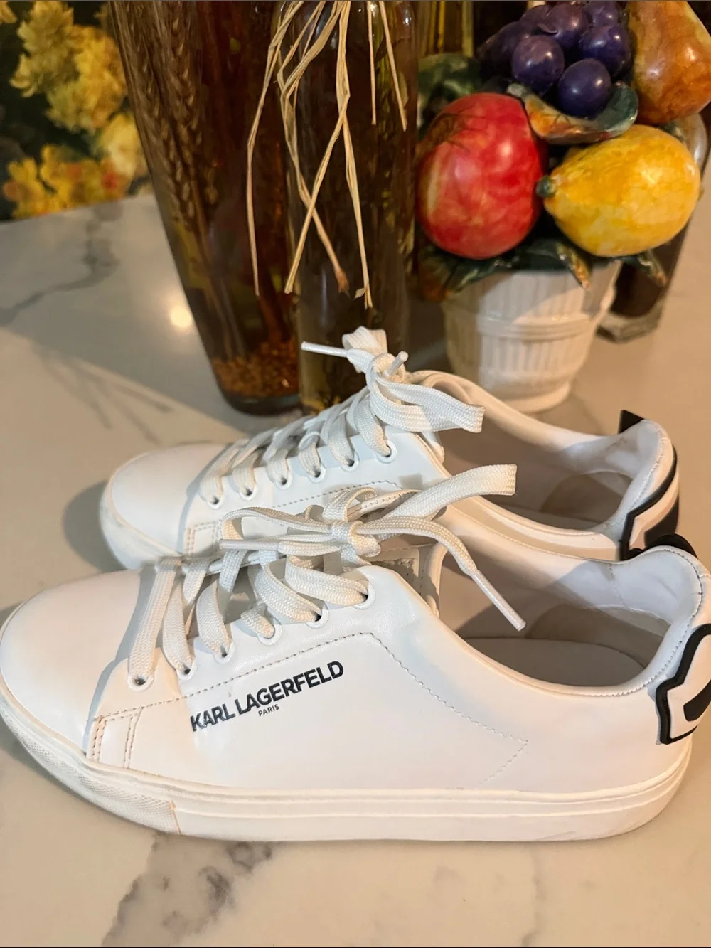 Karl Lagerfeld  White Lace-Up Low-Top Sneakers with Black Heel Tab Like New 71/2
